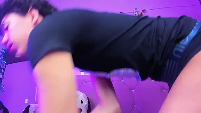 Snapshot of artemis_jones chatting on April 15, 2026, 7:58 pm artemis jones online show from April 15, 2026, 7:58 pm