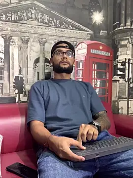 Snapshot of KyleJoss30 chatting on March 22, 2026, 9:27 pm KyleJoss30 online show from March 22, 2026, 9:27 pm