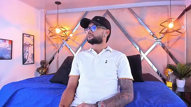 Snapshot of KyleJoss30 chatting on March 20, 2026, 8:54 pm KyleJoss30 online show from March 20, 2026, 8:54 pm