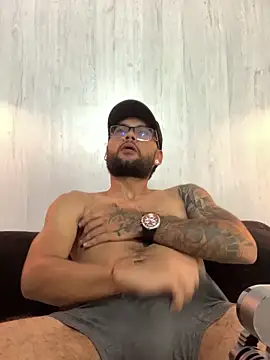 Snapshot of KyleJoss30 chatting on March 25, 2026, 9:19 am KyleJoss30 online show from March 25, 2026, 9:19 am