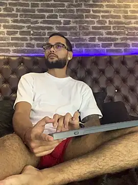 Snapshot of KyleJoss30 chatting on April 13, 2026, 9:30 pm KyleJoss30 online show from April 13, 2026, 9:30 pm