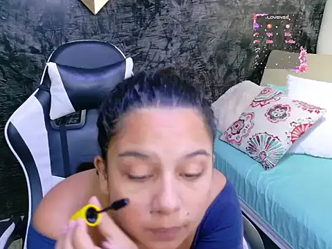 Snapshot of Shadai_Ross chatting on May 16, 2026, 4:22 am Shadai Ross online show from May 16, 2026, 4:22 am