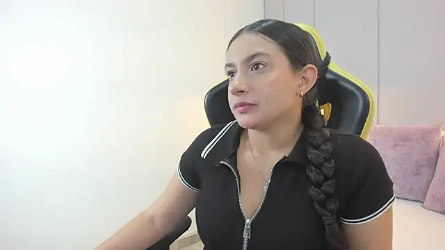 kira relish online show from April 13, 2026, 11:14 am