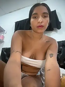 Snapshot of Blowjob-Queen_ chatting on June 1, 2026, 3:18 am Blowjob-Queen online show from June 1, 2026, 3:18 am