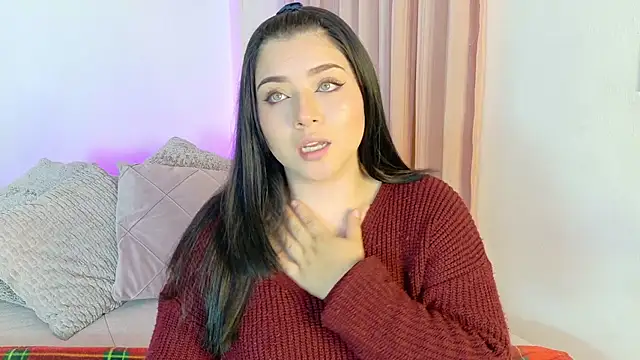 Snapshot of CamilaRougee chatting on April 7, 2026, 2:52 pm CamilaRougee online show from April 7, 2026, 2:52 pm