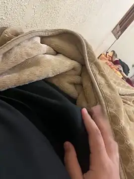 yassineamri online show from April 17, 2026, 5:05 pm