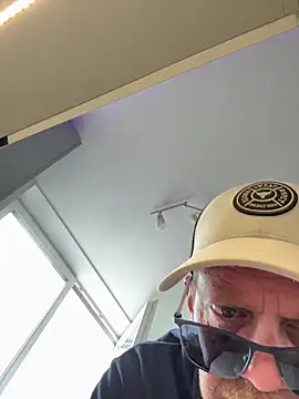 stefhart online show from March 30, 2026, 7:43 am