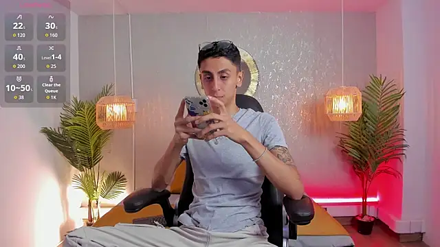Snapshot of Gio_carangi chatting on May 14, 2026, 1:57 am Gio carangi online show from May 14, 2026, 1:57 am
