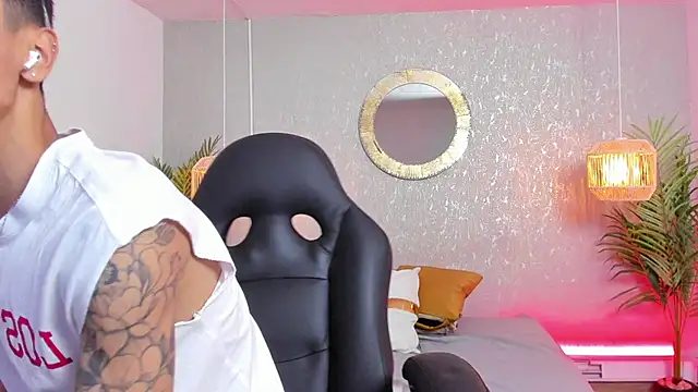 Snapshot of Gio_carangi chatting on April 10, 2026, 3:02 am Gio carangi online show from April 10, 2026, 3:02 am