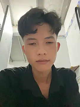 Snapshot of Nguyencuong1999 chatting on April 10, 2026, 7:48 am Nguyencuong1999 online show from April 10, 2026, 7:48 am