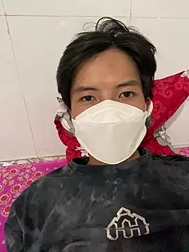 Snapshot of Nguyencuong1999 chatting on March 21, 2026, 4:35 am Nguyencuong1999 online show from March 21, 2026, 4:35 am