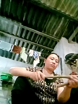 Snapshot of TIA-TIA20 chatting on April 5, 2026, 3:24 am TIA-TIA20 online show from April 5, 2026, 3:24 am