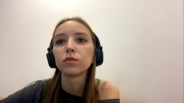 TanjaBrounson online show from March 24, 2026, 3:23 pm