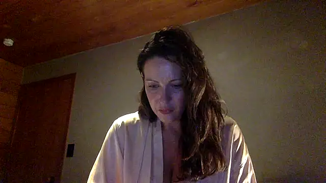 HANA478 online show from April 18, 2026, 10:06 am