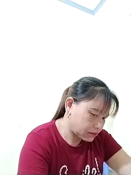 Snapshot of Moubie1 chatting on April 16, 2026, 12:11 am Moubie1 online show from April 16, 2026, 12:11 am