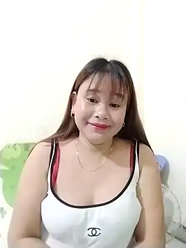 Snapshot of Moubie1 chatting on April 2, 2026, 1:57 am Moubie1 online show from April 2, 2026, 1:57 am