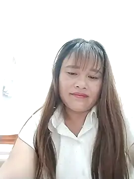 Snapshot of Moubie1 chatting on April 27, 2026, 3:32 pm Moubie1 online show from April 27, 2026, 3:32 pm