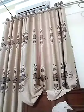 Snapshot of Moubie1 chatting on March 23, 2026, 7:52 am Moubie1 online show from March 23, 2026, 7:52 am