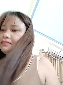 Snapshot of Moubie1 chatting on March 28, 2026, 10:05 am Moubie1 online show from March 28, 2026, 10:05 am