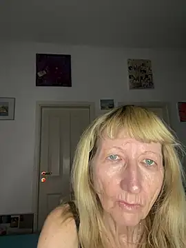 MatureKim online show from May 20, 2026, 6:49 pm