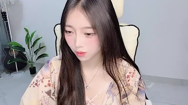 Yukiy8877 online show from April 5, 2026, 10:33 am