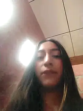 Sexy sara outdoorss online show from April 15, 2026, 4:11 pm