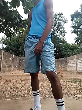 Snapshot of spittermasterpig1 chatting on April 7, 2026, 3:25 pm spittermasterpig1 online show from April 7, 2026, 3:25 pm