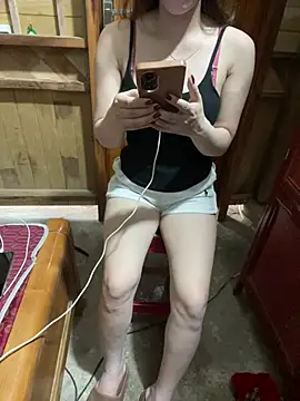 Zinii99 online show from April 14, 2026, 2:05 am