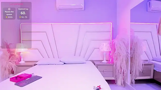 khathieeBelle online show from April 10, 2026, 5:53 pm