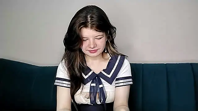 Eva Ange online show from May 20, 2026, 7:11 pm