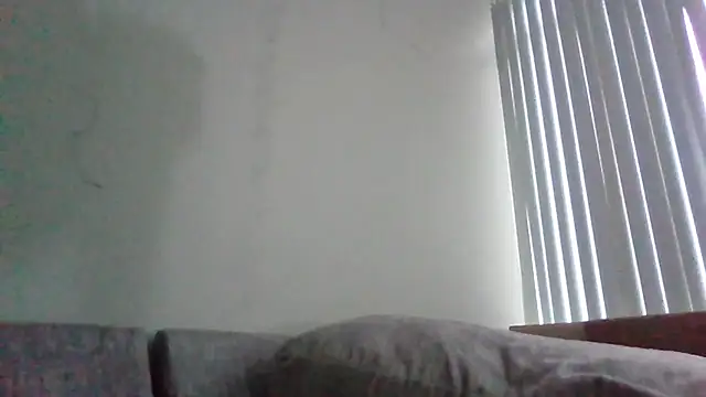 alejandro69420 online show from April 17, 2026, 4:21 pm