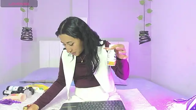 Khalessy j online show from April 9, 2026, 10:05 pm