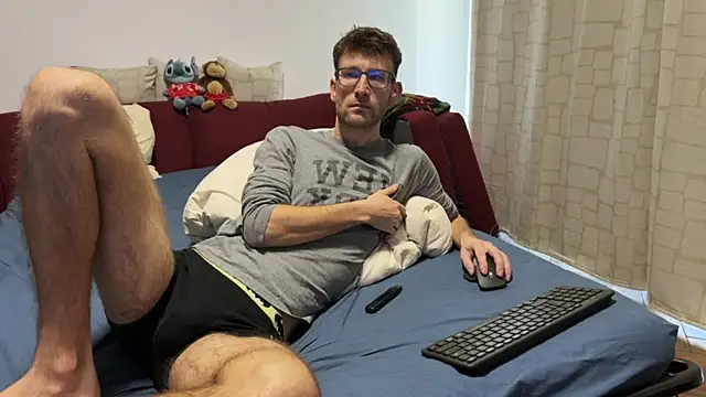 SoloUno0 online show from April 28, 2026, 4:33 pm