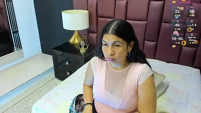 Snapshot of DianaSheren chatting on July 8, 2026, 7:58 pm DianaSheren online show from July 8, 2026, 7:58 pm