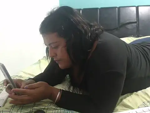 Snapshot of stelisamericano chatting on April 15, 2026, 6:56 pm stelisamericano online show from April 15, 2026, 6:56 pm