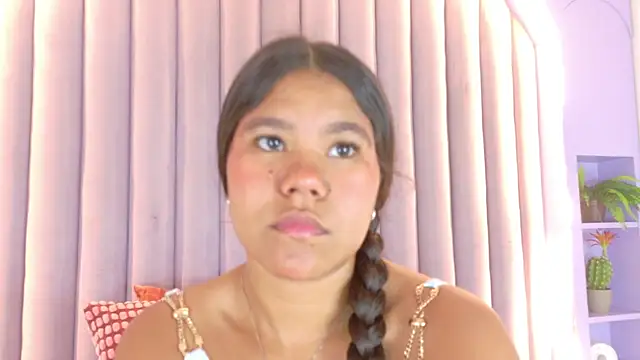 AhslyEvans   online show from June 1, 2026, 7:35 pm