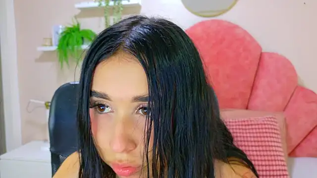 Snapshot of StarrMoon__ chatting on June 12, 2026, 3:04 am StarrMoon online show from June 12, 2026, 3:04 am