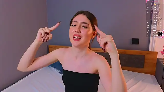 aliceescotte online show from March 26, 2026, 6:17 pm