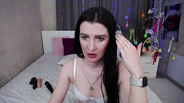 EvelinCuper  online show from April 15, 2026, 7:14 am