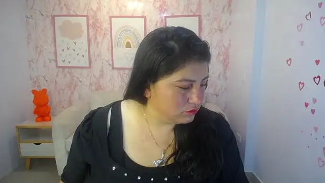 Lina ch1 online show from April 11, 2026, 12:42 pm