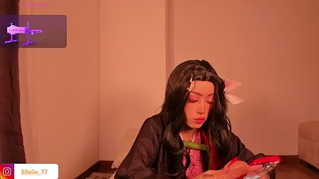 Snapshot of Ellelie_77 chatting on April 2, 2026, 2:57 pm Ellelie 77 online show from April 2, 2026, 2:57 pm