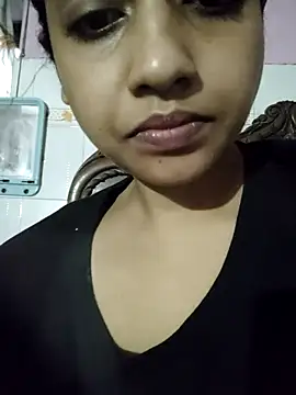Snapshot of ALIZA_FENDY chatting on August 2, 2026, 1:59 am ALIZA FENDY online show from August 2, 2026, 1:59 am
