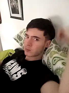 Snapshot of lio____ chatting on April 11, 2026, 1:04 pm lio online show from April 11, 2026, 1:04 pm