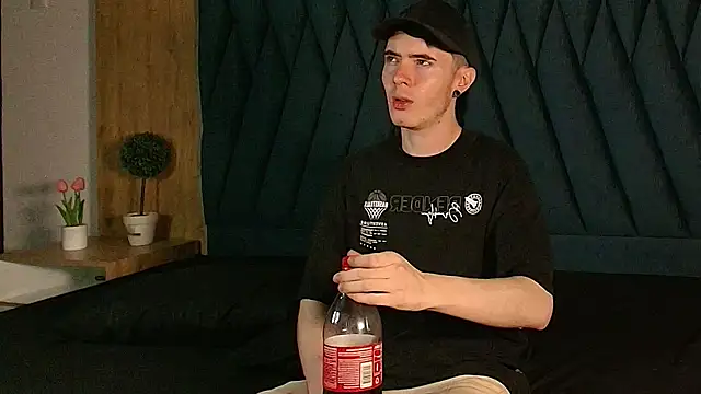 Snapshot of lio____ chatting on April 10, 2026, 3:24 am lio online show from April 10, 2026, 3:24 am