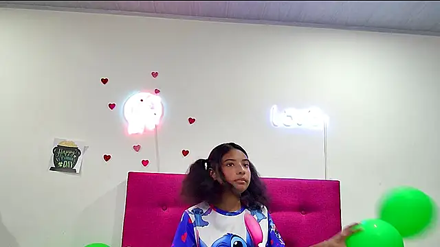 Snapshot of Ellie_Cute7 chatting on March 31, 2026, 7:16 pm Ellie Cute7 online show from March 31, 2026, 7:16 pm