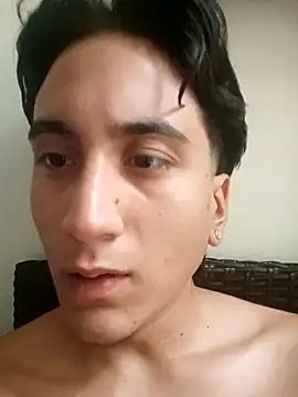 EsmeraldaNaim online show from April 12, 2026, 2:31 pm