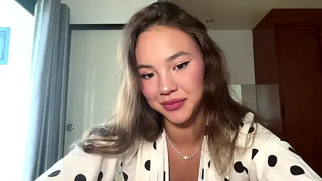 kamila 18 french online show from March 27, 2026, 9:10 am