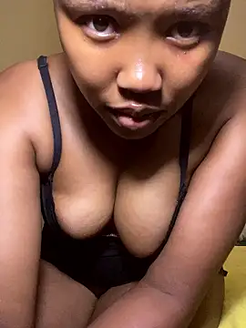 Prettiestheavenly online show from March 22, 2026, 6:31 pm