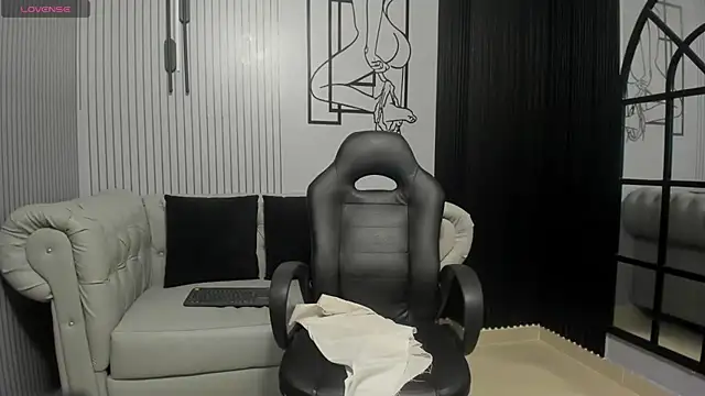 your sissytrans online show from May 29, 2026, 12:38 am