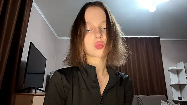 Snapshot of asunanue chatting on March 24, 2026, 8:31 pm asunanue online show from March 24, 2026, 8:31 pm